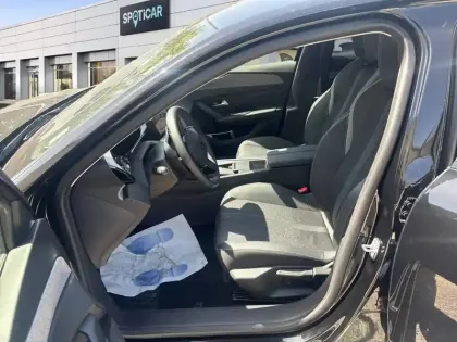 Photo 18 Peugeot 308  Hybrid 145 e-DCS6