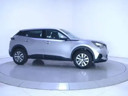 Photo 20 Peugeot 2008  PureTech 100 S&S BVM6
