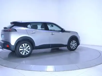 Photo 21 Peugeot 2008  PureTech 100 S&S BVM6