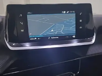 Photo 35 Peugeot 2008  PureTech 100 S&S BVM6