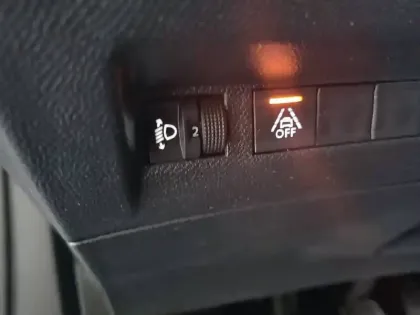 Photo 46 Peugeot 2008  PureTech 100 S&S BVM6