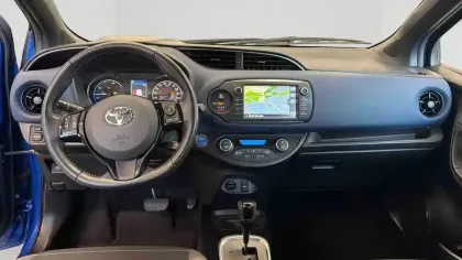 Photo 19 Toyota Yaris  Hybride 100h