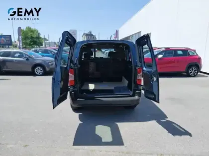 Photo 5 Citroën Berlingo  CA REPLIABLE XL DIESEL 130 CH AUT.