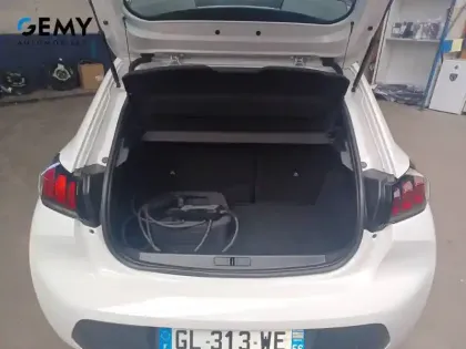 Photo 5 Peugeot 208  Electrique 50 kWh 136ch