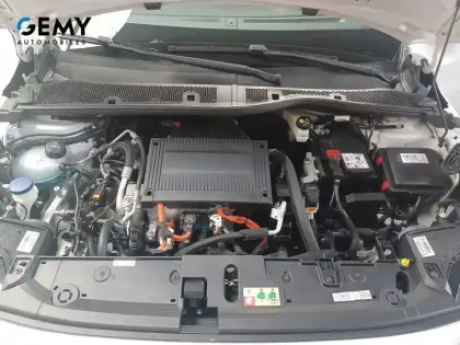 Photo 11 Peugeot 208  Electrique 50 kWh 136ch