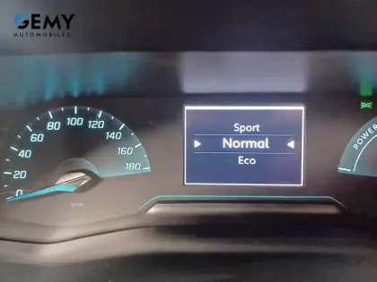 Photo 17 Peugeot 208  Electrique 50 kWh 136ch