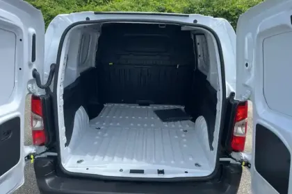 Photo 8 Citroën Berlingo  VAN M DIESEL 100 CH MANUELLE
