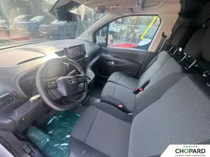 Photo 10 Opel Combo  CARGO M DIESEL 130 CH AUT.
