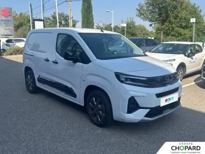 Photo 27 Opel Combo  CARGO M DIESEL 130 CH AUT.