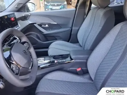 Photo 8 Peugeot 2008  Hybrid 145 e-DCS6