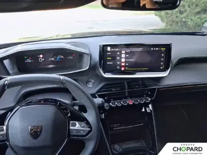 Photo 7 Peugeot 2008  Hybrid 145 e-DCS6