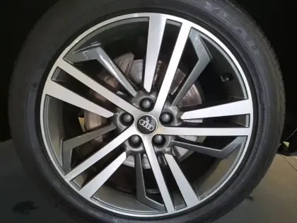 Photo 5 Audi Q5  50 TFSIe 299 S tronic 7 Quattro