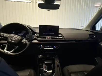 Photo 7 Audi Q5  50 TFSIe 299 S tronic 7 Quattro
