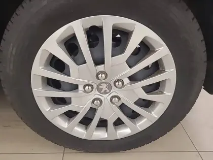 Photo 12 Peugeot Expert  CA STANDARD BLUEHDI 180 S&S EAT8