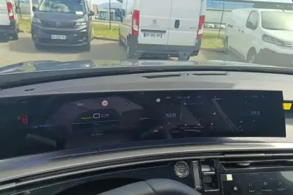 Photo 44 Peugeot 3008  Electrique 210 ch 73 kWh