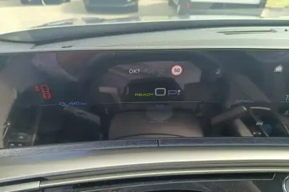 Photo 45 Peugeot 3008  Electrique 210 ch 73 kWh