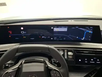 Photo 19 Peugeot 3008  Hybrid 145 e-DCS6