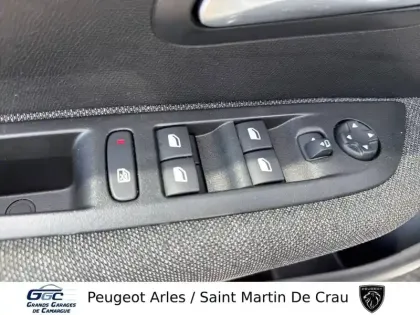Photo 11 Peugeot 208  Electrique 50 kWh 136ch
