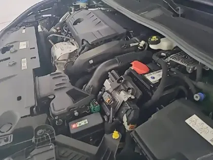 Photo 34 Peugeot 308  PHEV 180 e-EAT8