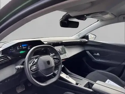 Photo 7 Peugeot 308  PHEV 180 e-EAT8