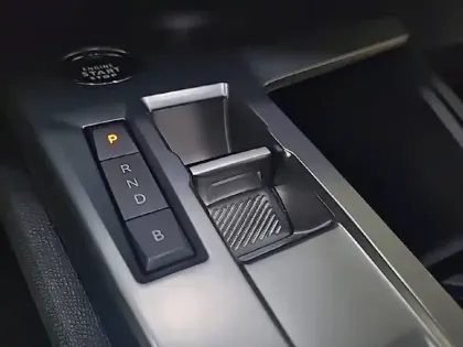 Photo 33 Peugeot 308  PHEV 180 e-EAT8