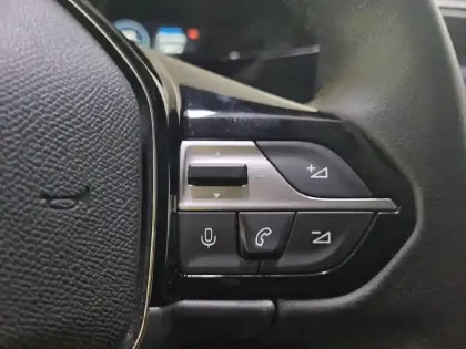 Photo 47 Peugeot 308  PHEV 180 e-EAT8