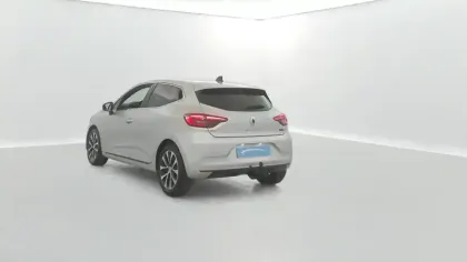 Photo 11 Renault Clio  E-Tech full hybrid 145