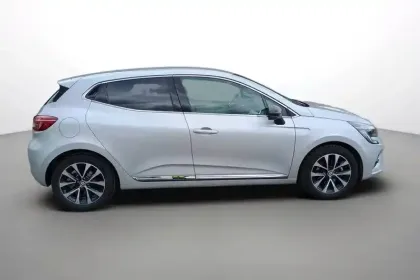 Photo 6 Renault Clio  E-Tech full hybrid 145