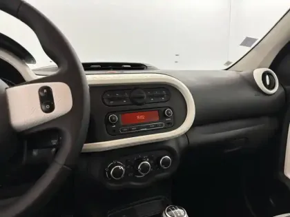 Photo 20 Renault Twingo  III TCe 95