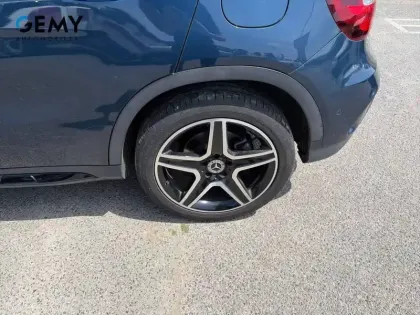 Photo 10 Mercedes GLA  180 7-G DCT