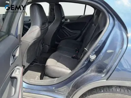 Photo 9 Mercedes GLA  180 7-G DCT