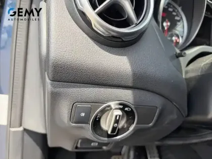 Photo 19 Mercedes GLA  180 7-G DCT