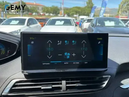 Photo 13 Peugeot 3008  Hybrid 225 e-EAT8