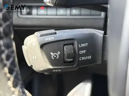 Photo 11 Peugeot 3008  Hybrid 225 e-EAT8