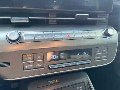 Photo 21 Hyundai Kona  Hybrid 141