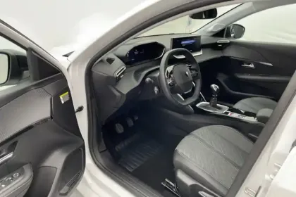 Photo 45 Peugeot 208  100 S&S BVM6