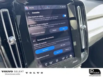 Photo 13 Volvo Xc40  B3 163 ch DCT7