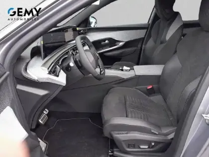 Photo 8 Peugeot 3008  Electrique 210 ch 73 kWh