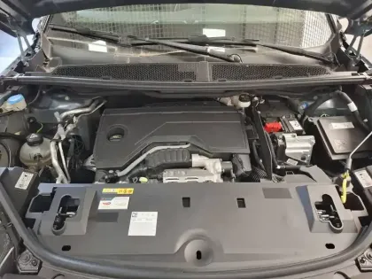 Photo 28 Peugeot 3008  Hybrid 145 e-DCS6