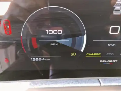Photo 20 Peugeot 3008  Hybrid 145 e-DCS6 Allure