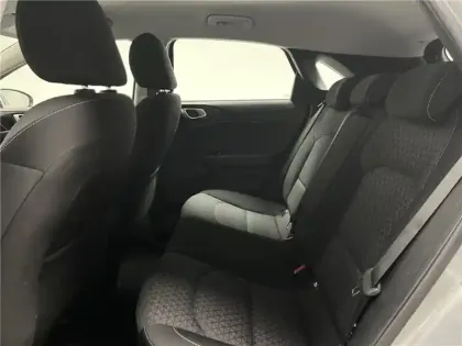 Photo 110 Kia Ceed 1.4 T-GDI 140 CH ISG DCT7