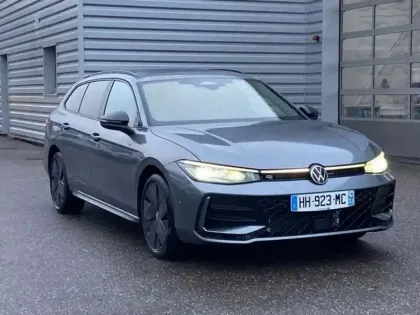 Photo Volkswagen Passat Nouvelle Ehybrid 272ch Dsg6 R Lin
