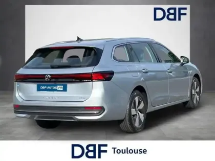 Photo 14 Volkswagen Passat NOUVELLE 1.5 ETSI 150CH DSG7 LIFE