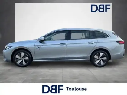 Photo 11 Volkswagen Passat NOUVELLE 1.5 ETSI 150CH DSG7 LIFE