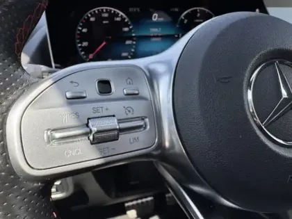 Photo 13 Mercedes GLA 200 d AMG Line