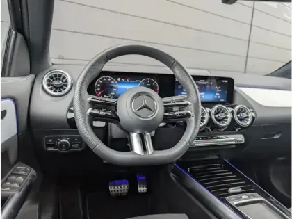 Photo 11 Mercedes GLA 200 d