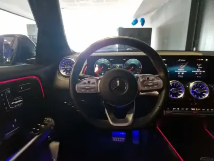 Photo 19 Mercedes GLB 200 d AMG Line