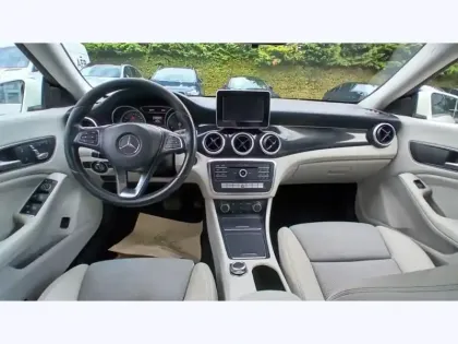 Photo 10 Mercedes CLA  180 SB Inspiration
