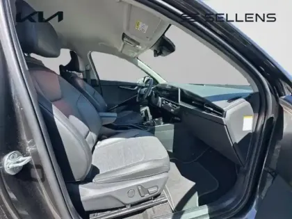 Photo 5 Kia Niro  1.6 GDi 183ch PHEV Premium DCT6