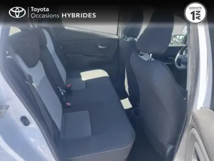 Photo 6 Toyota Yaris  100h Dynamic 5p
